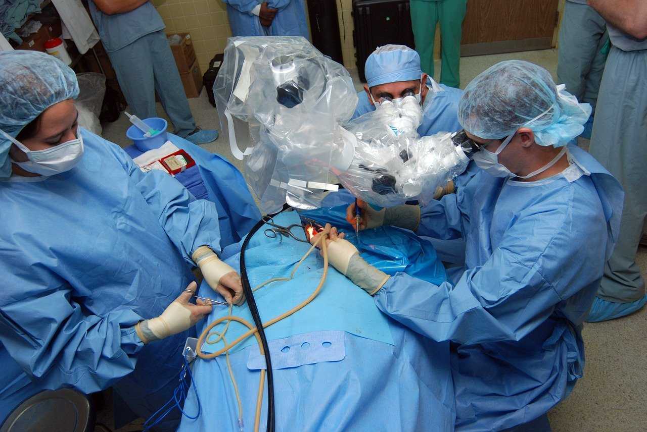 Pielęgniarka operacyjna – blok operacyjny